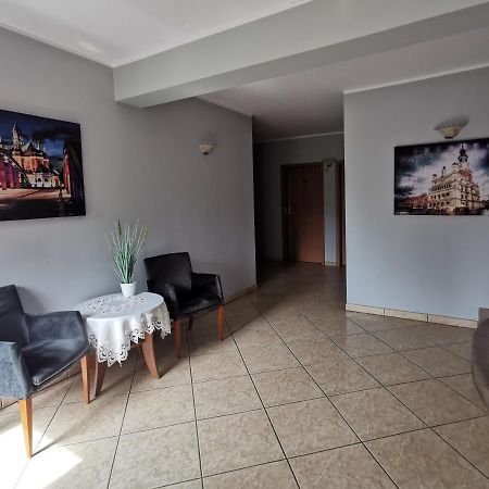 Hotel Zieliniec Poznan Ngoại thất bức ảnh