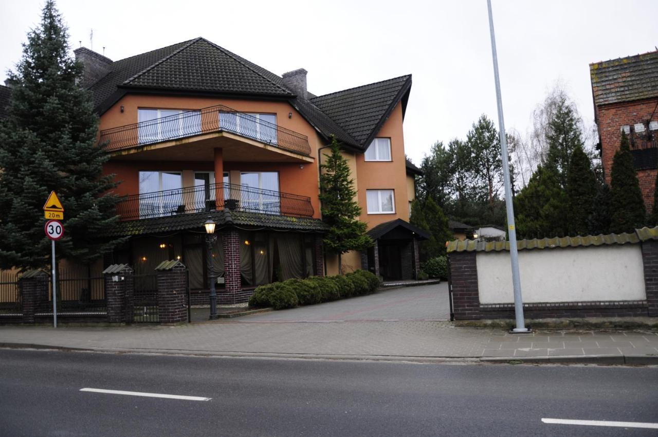 Hotel Zieliniec Poznan Ngoại thất bức ảnh