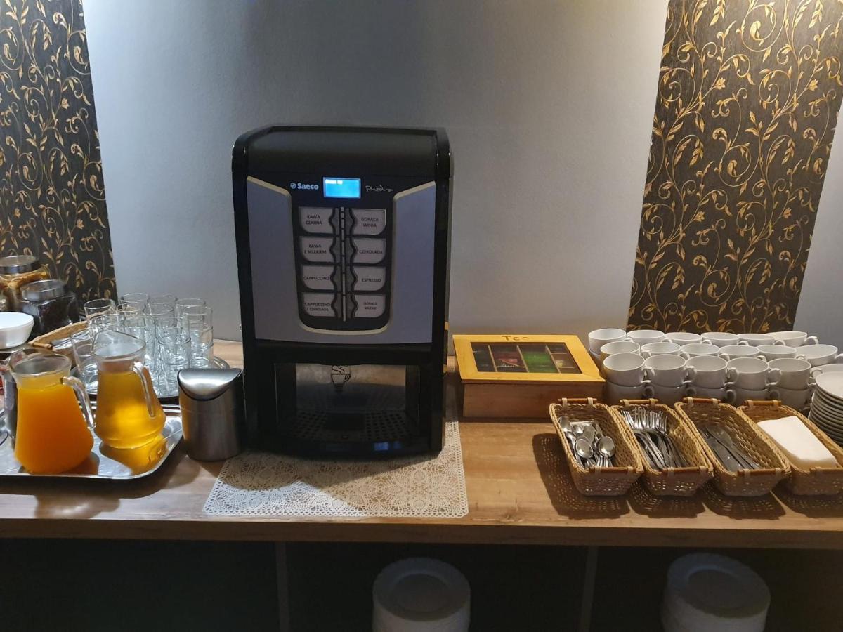 Hotel Zieliniec Poznan Ngoại thất bức ảnh