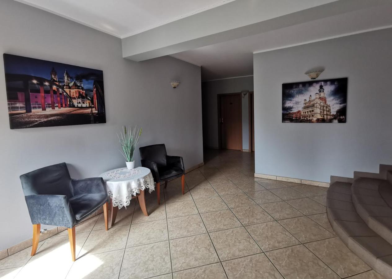 Hotel Zieliniec Poznan Ngoại thất bức ảnh