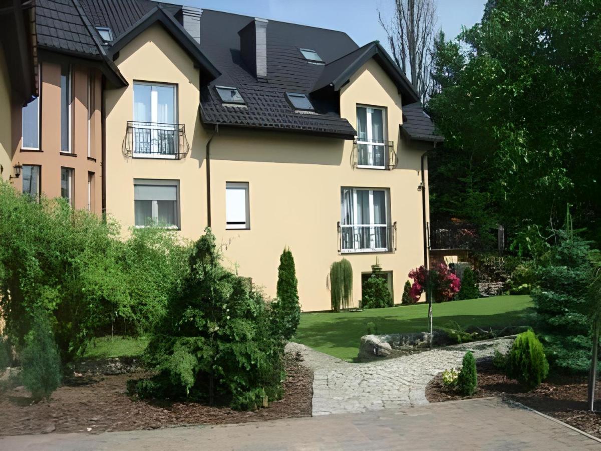 Hotel Zieliniec Poznan Ngoại thất bức ảnh