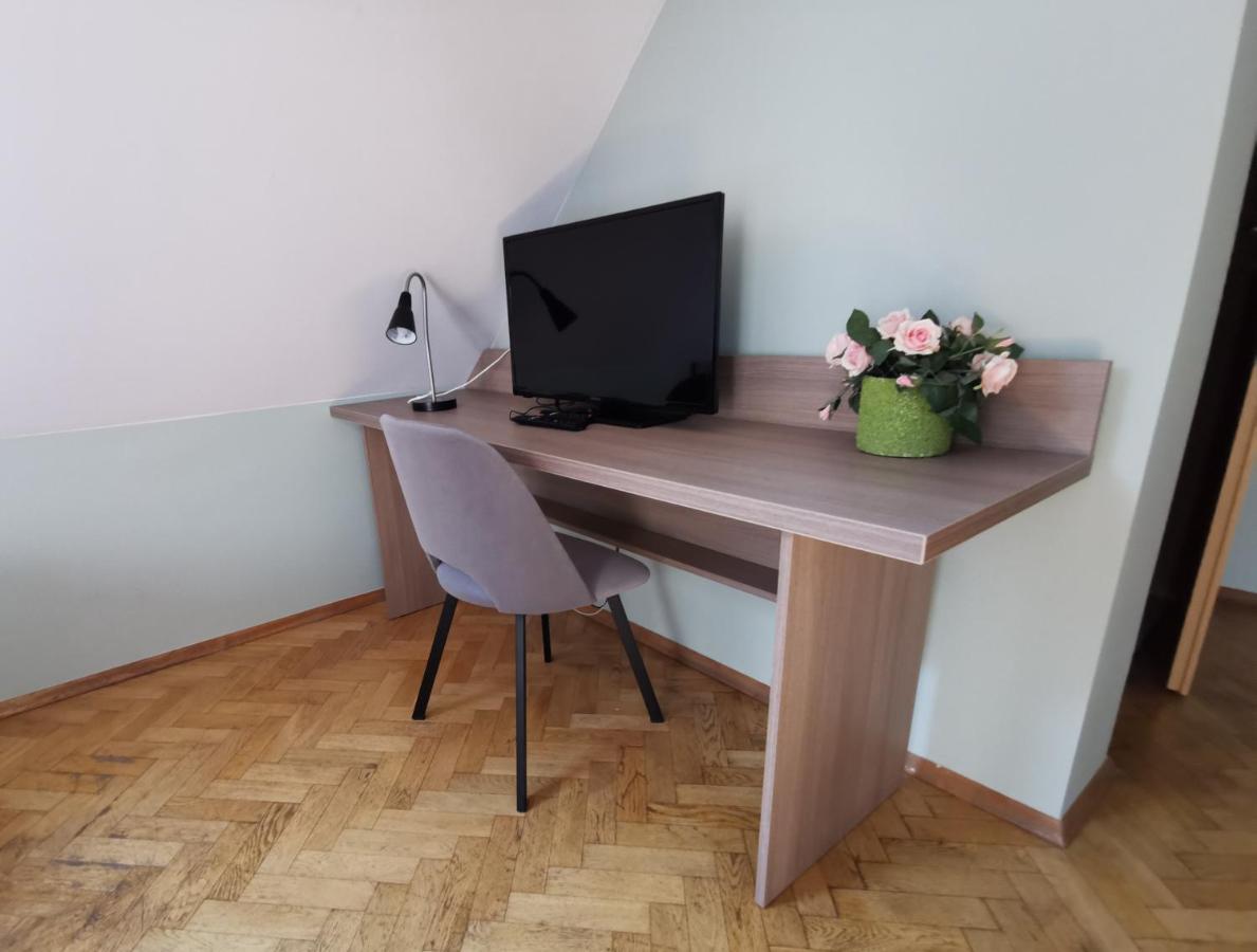 Hotel Zieliniec Poznan Ngoại thất bức ảnh