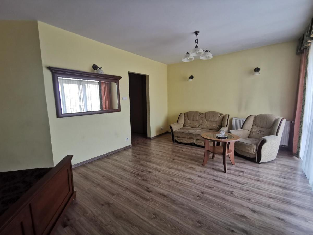 Hotel Zieliniec Poznan Ngoại thất bức ảnh