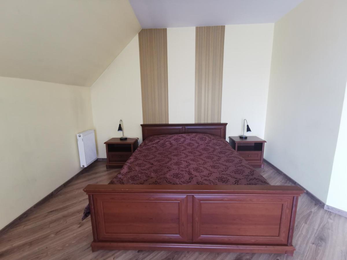 Hotel Zieliniec Poznan Ngoại thất bức ảnh